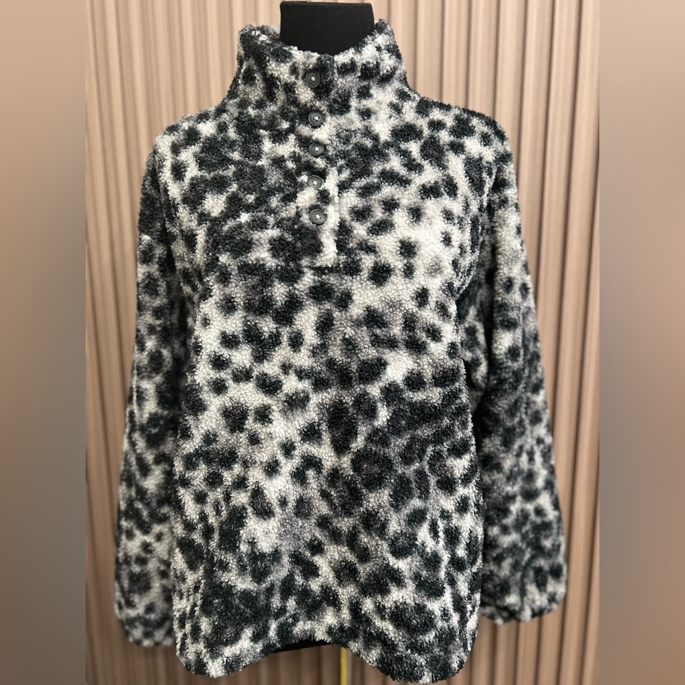 LOFT Black and White Animal Print Patterned Fleece Sweater Size Small